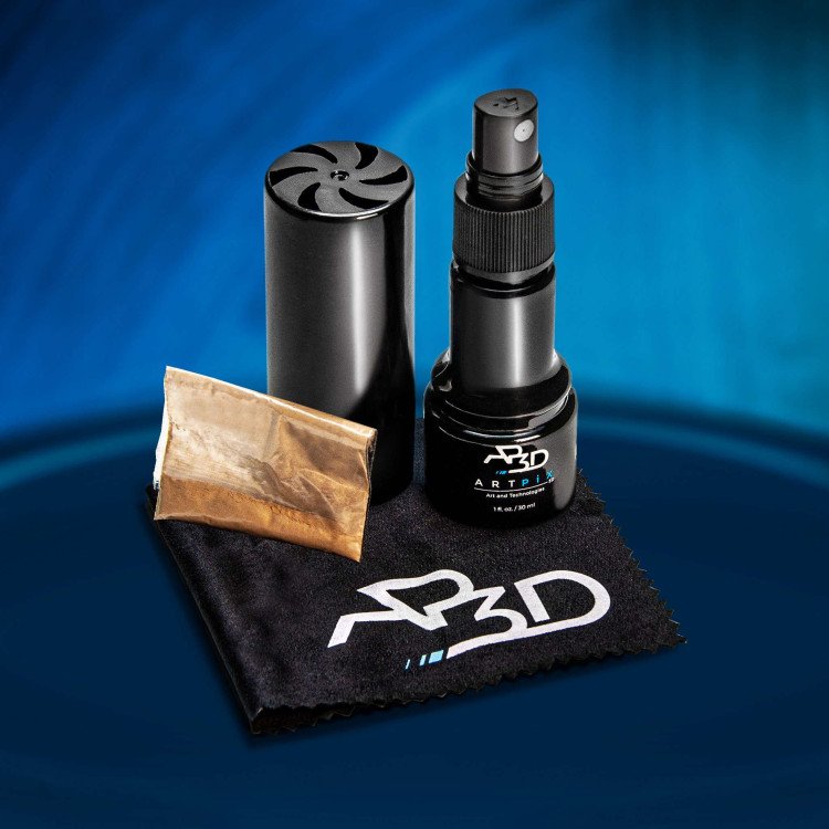 Cleaning Kit An unboxed Crystal Cleaning Kit from ArtPix 3D